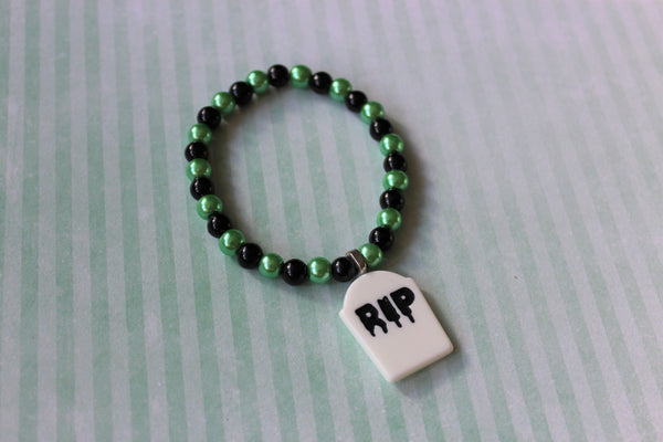 beaded gravestone bracelet - green 